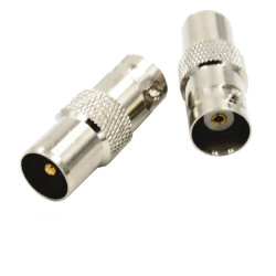 BNC socket/RF plug adapter