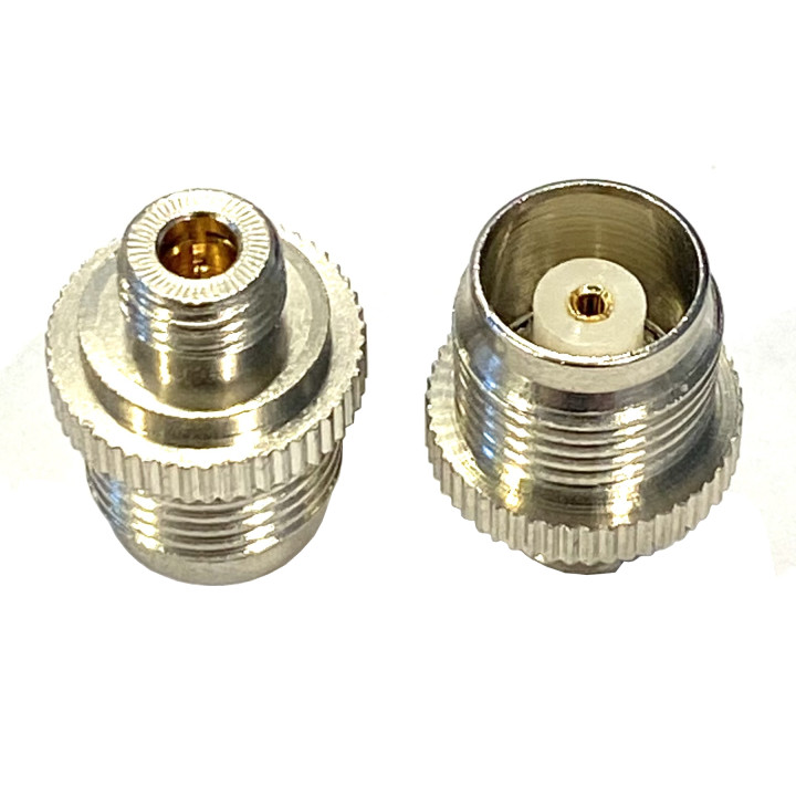 TNC socket/NEC plug adapter